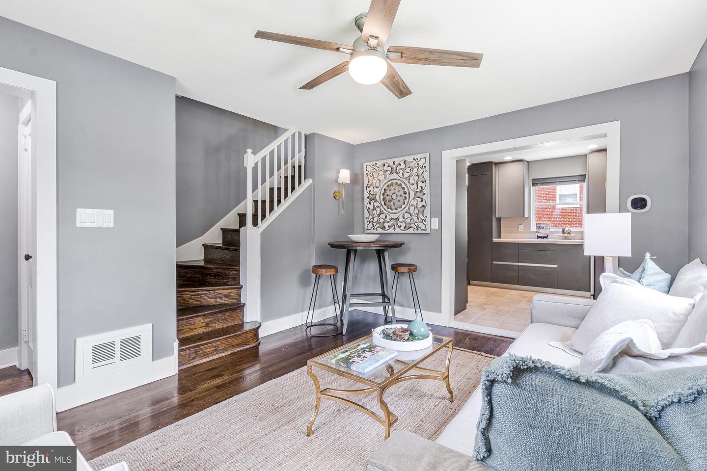 734 S ALFRED ST, ALEXANDRIA, Virginia 22314, 3 Bedrooms Bedrooms, ,2 BathroomsBathrooms,Residential,For sale,734 S ALFRED ST,VAAX2031002 MLS # VAAX2031002