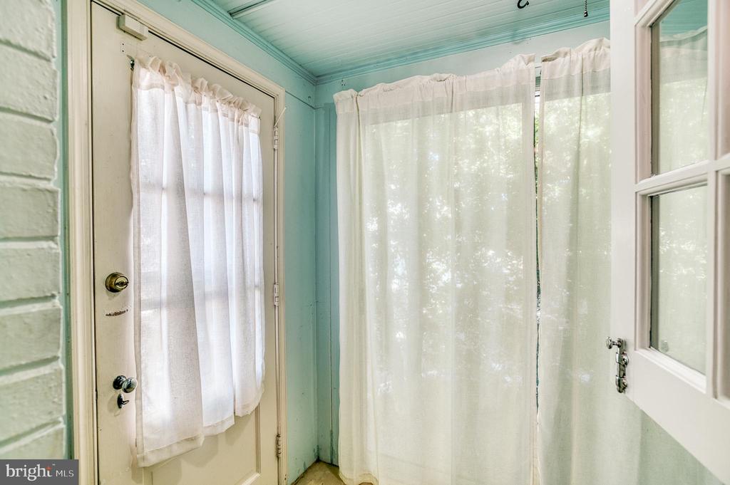 310 W ASHER ST, CULPEPER, Virginia 22701, 3 Bedrooms Bedrooms, ,2 BathroomsBathrooms,Residential,310 W ASHER ST,VACU2009786 MLS # VACU2009786