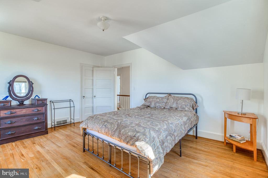 310 W ASHER ST, CULPEPER, Virginia 22701, 3 Bedrooms Bedrooms, ,2 BathroomsBathrooms,Residential,310 W ASHER ST,VACU2009786 MLS # VACU2009786