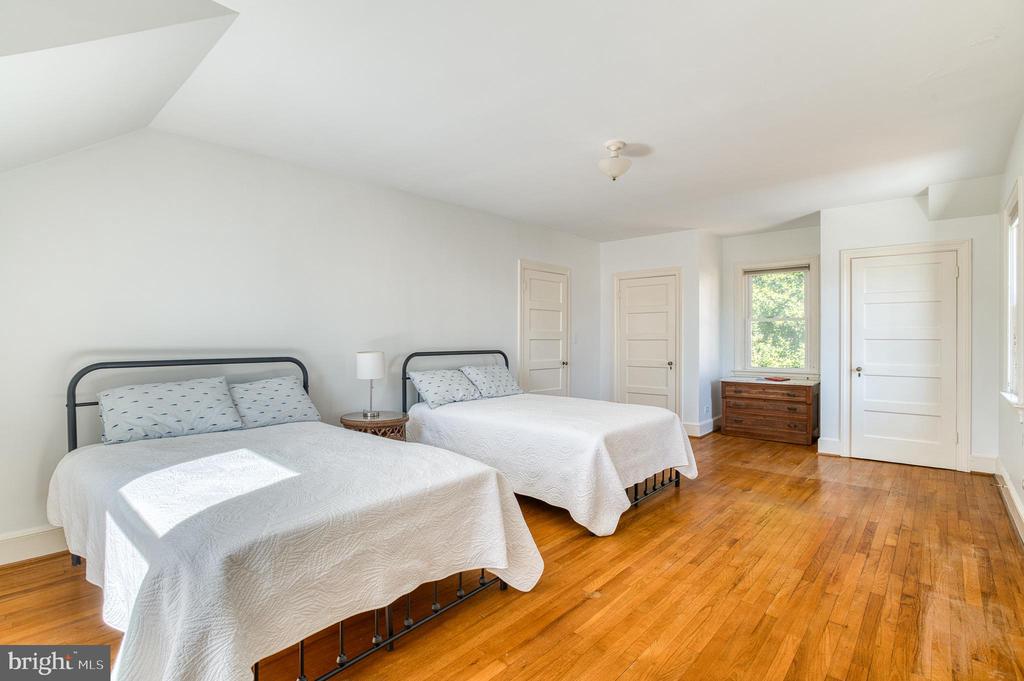 310 W ASHER ST, CULPEPER, Virginia 22701, 3 Bedrooms Bedrooms, ,2 BathroomsBathrooms,Residential,310 W ASHER ST,VACU2009786 MLS # VACU2009786