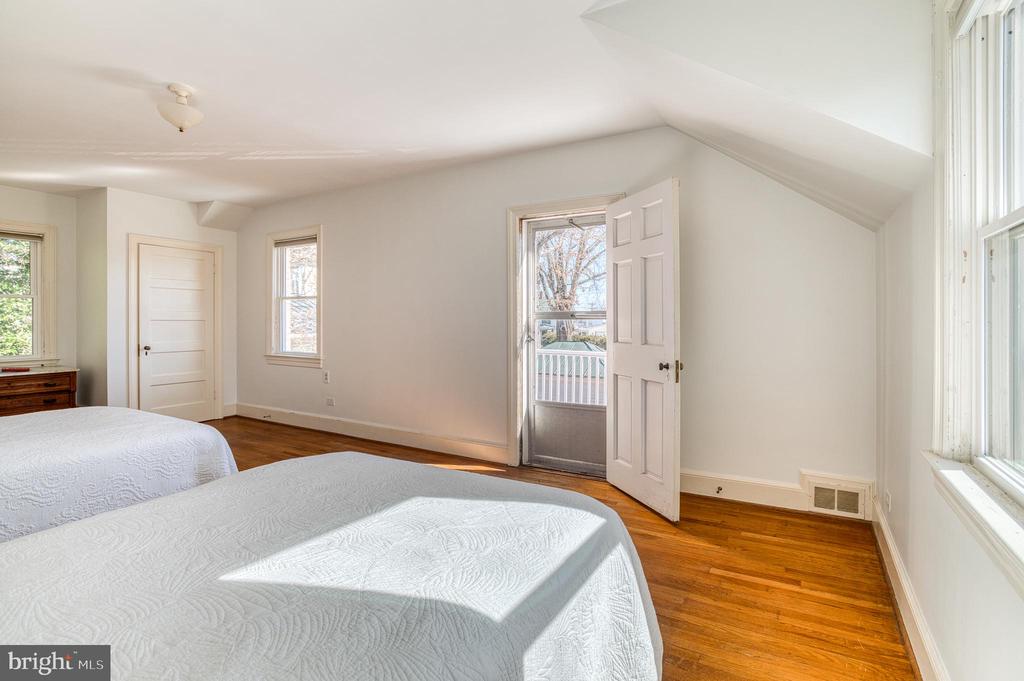 310 W ASHER ST, CULPEPER, Virginia 22701, 3 Bedrooms Bedrooms, ,2 BathroomsBathrooms,Residential,310 W ASHER ST,VACU2009786 MLS # VACU2009786