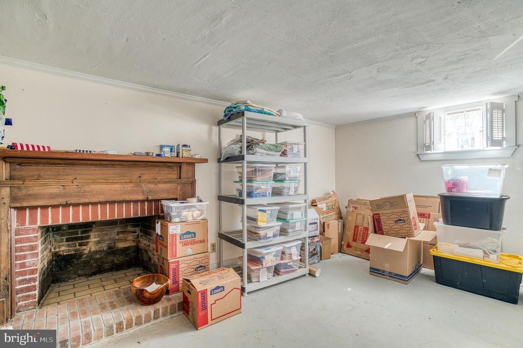 310 W ASHER ST, CULPEPER, Virginia 22701, 3 Bedrooms Bedrooms, ,2 BathroomsBathrooms,Residential,310 W ASHER ST,VACU2009786 MLS # VACU2009786