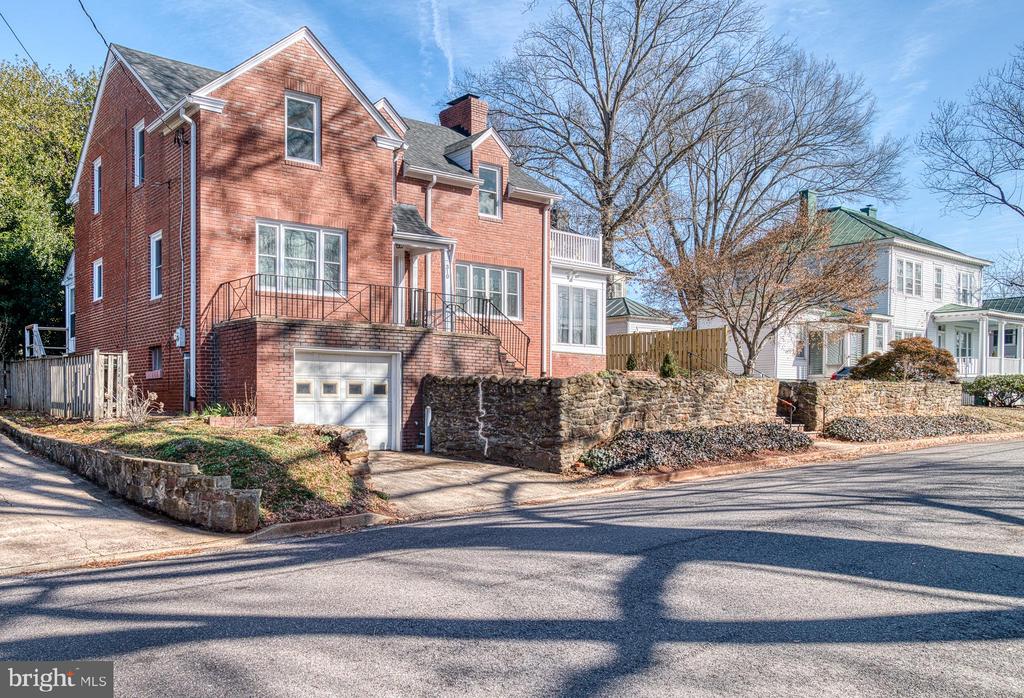 310 W ASHER ST, CULPEPER, Virginia 22701, 3 Bedrooms Bedrooms, ,2 BathroomsBathrooms,Residential,310 W ASHER ST,VACU2009786 MLS # VACU2009786