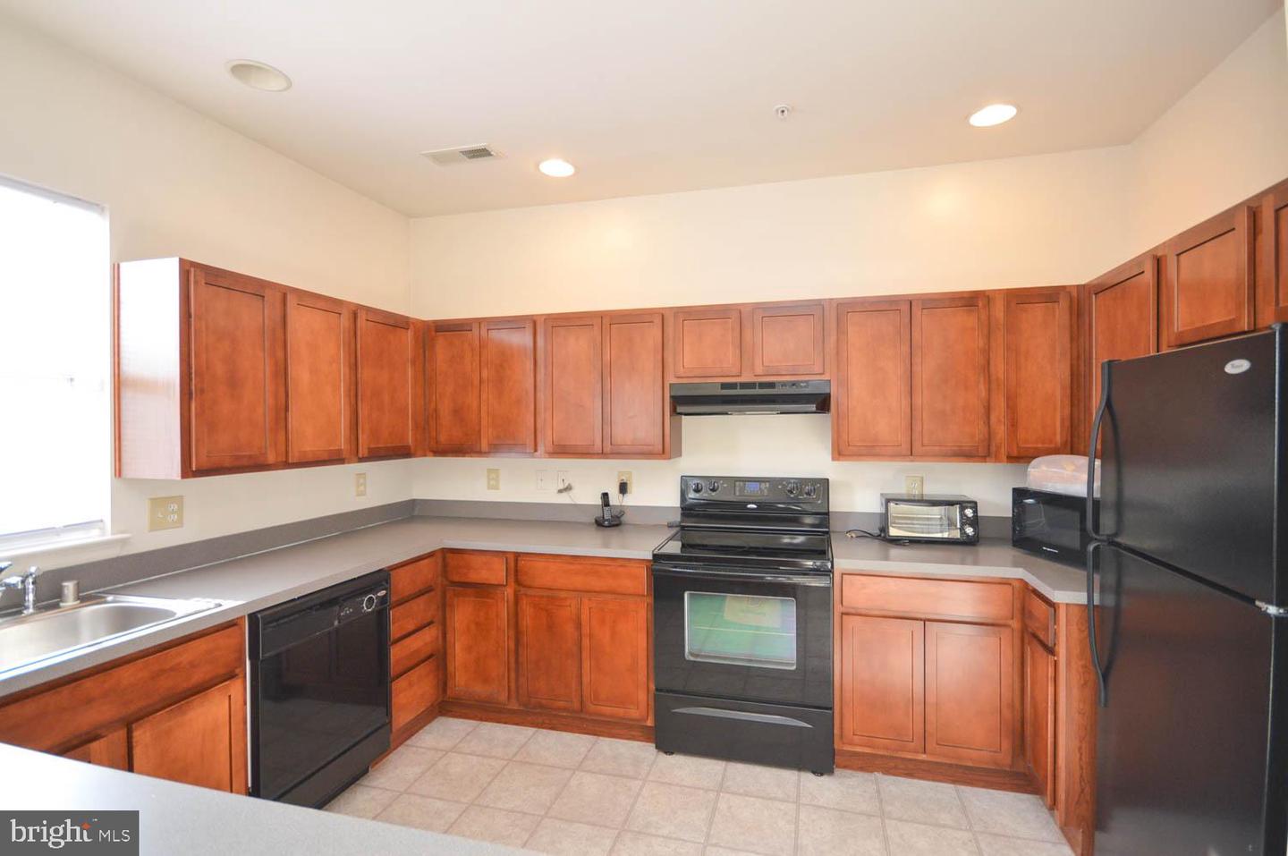 5017 IVORY WALTERS LN SE, WASHINGTON, District Of Columbia 20019, 3 Bedrooms Bedrooms, ,2 BathroomsBathrooms,Residential,For sale,5017 IVORY WALTERS LN SE,DCDC2170338 MLS # DCDC2170338