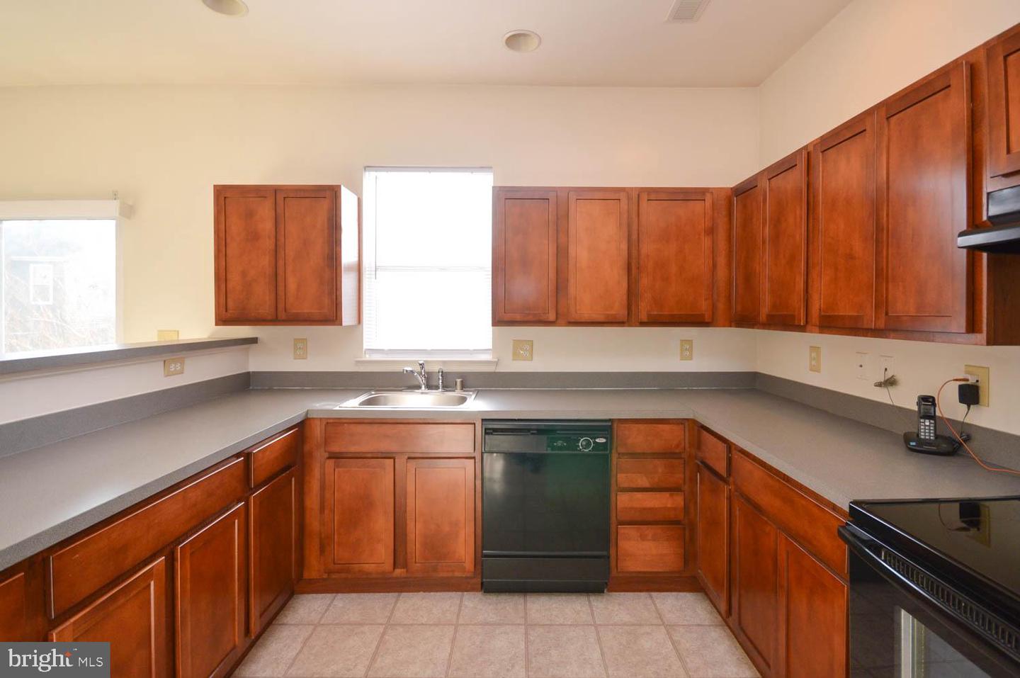 5017 IVORY WALTERS LN SE, WASHINGTON, District Of Columbia 20019, 3 Bedrooms Bedrooms, ,2 BathroomsBathrooms,Residential,For sale,5017 IVORY WALTERS LN SE,DCDC2170338 MLS # DCDC2170338