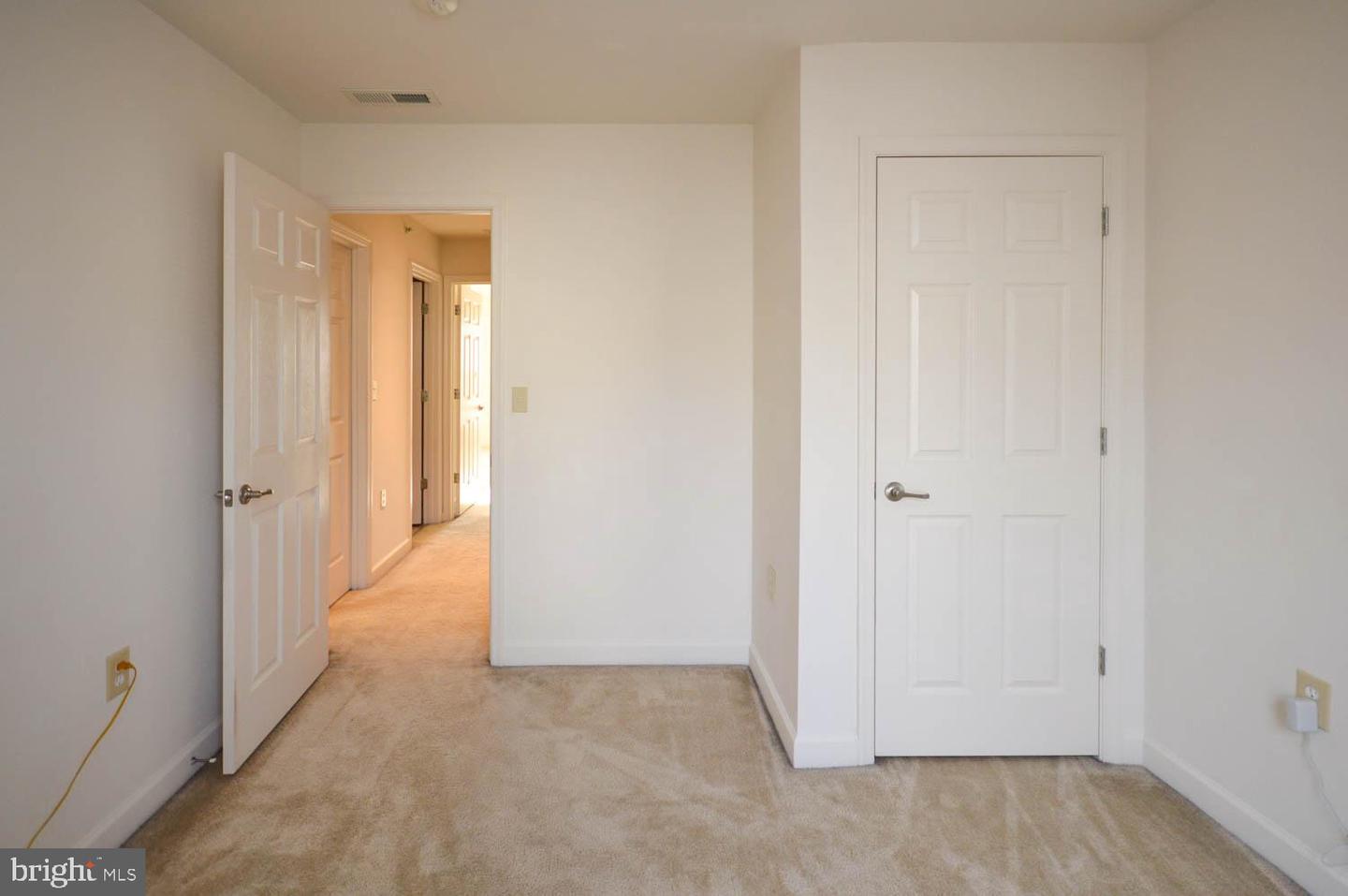 5017 IVORY WALTERS LN SE, WASHINGTON, District Of Columbia 20019, 3 Bedrooms Bedrooms, ,2 BathroomsBathrooms,Residential,For sale,5017 IVORY WALTERS LN SE,DCDC2170338 MLS # DCDC2170338