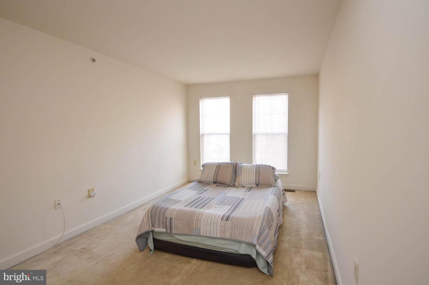5017 IVORY WALTERS LN SE, WASHINGTON, District Of Columbia 20019, 3 Bedrooms Bedrooms, ,2 BathroomsBathrooms,Residential,For sale,5017 IVORY WALTERS LN SE,DCDC2170338 MLS # DCDC2170338
