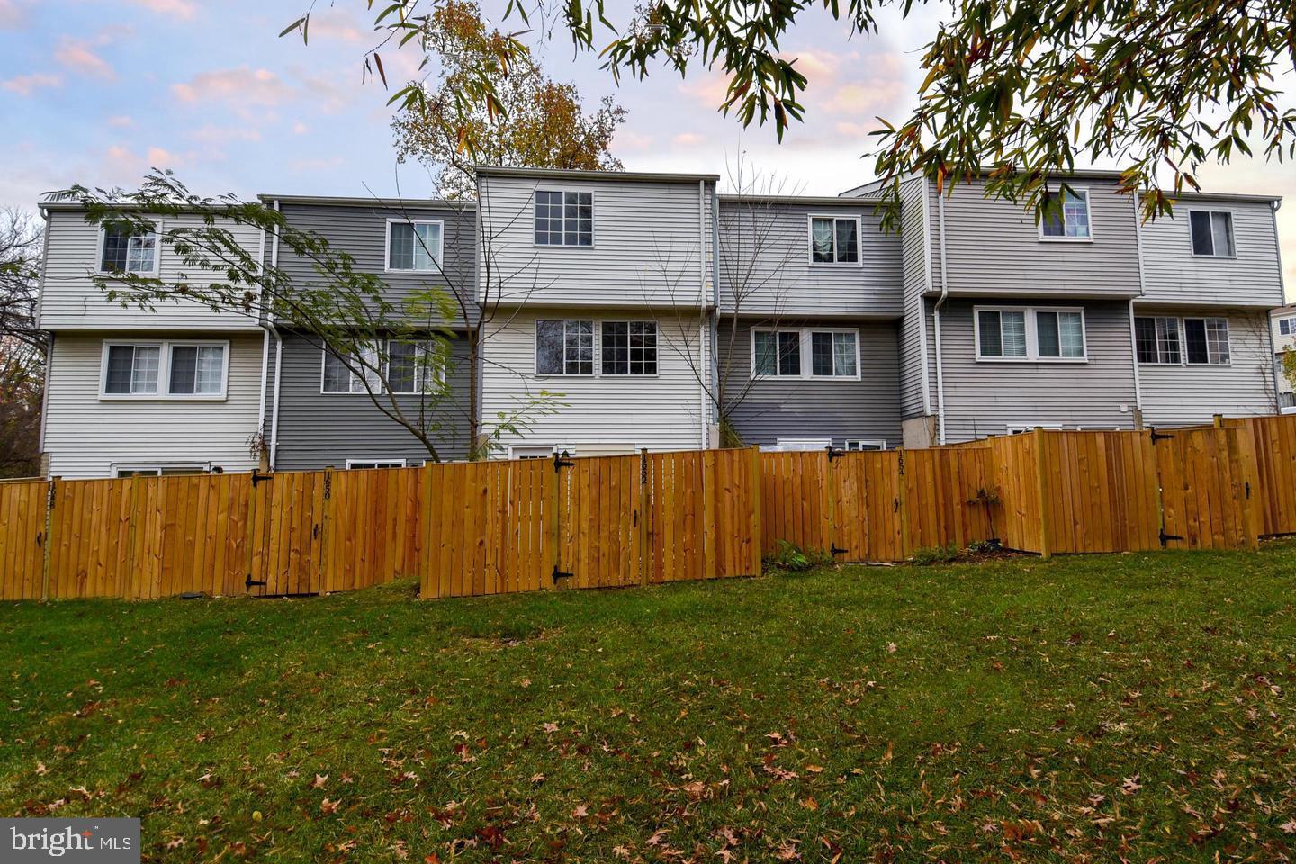 1652 THENIA PL, WOODBRIDGE, Virginia 22192, 2 Bedrooms Bedrooms, ,2 BathroomsBathrooms,Residential,For sale,1652 THENIA PL,VAPW2087474 MLS # VAPW2087474