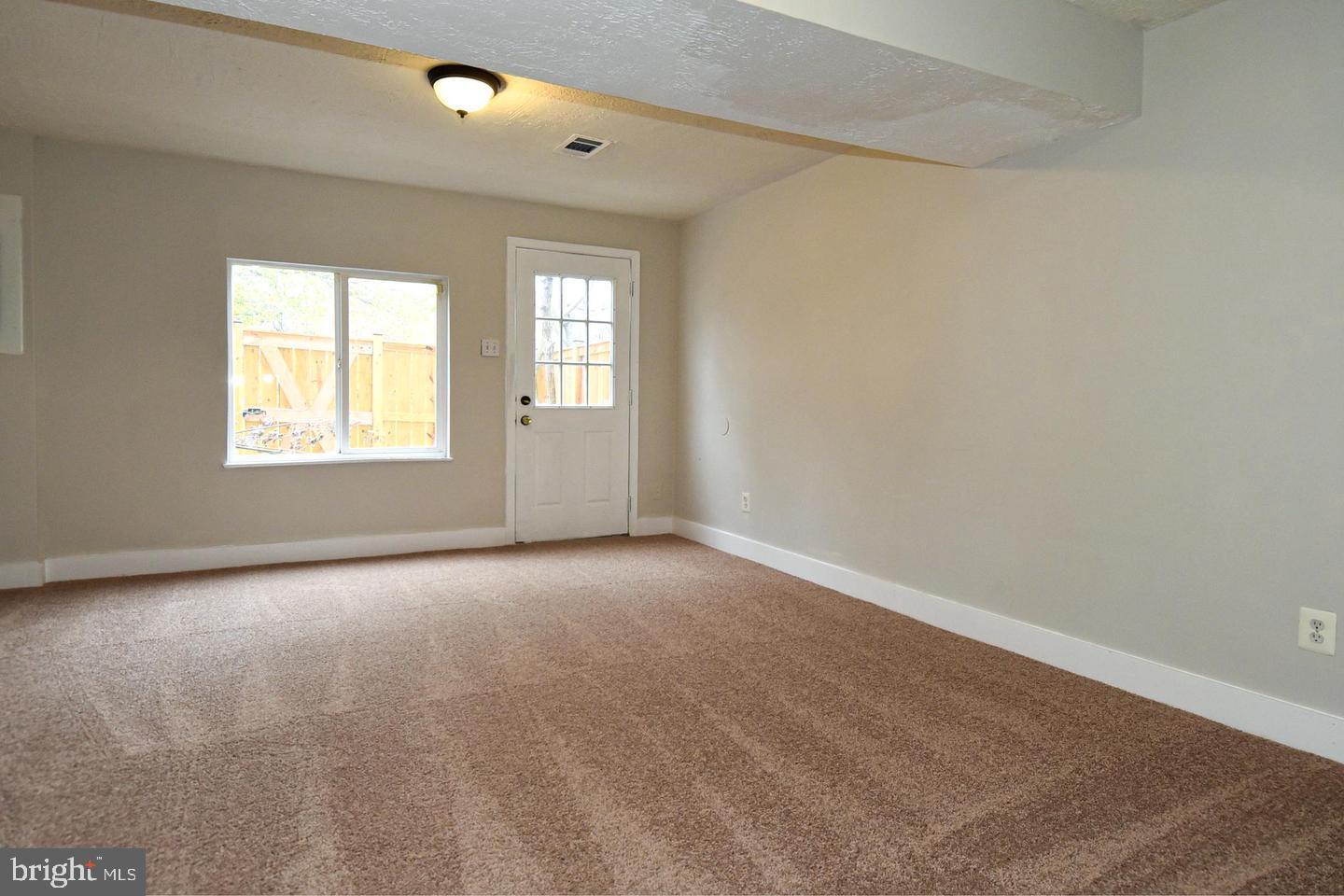 1652 THENIA PL, WOODBRIDGE, Virginia 22192, 2 Bedrooms Bedrooms, ,2 BathroomsBathrooms,Residential,For sale,1652 THENIA PL,VAPW2087474 MLS # VAPW2087474