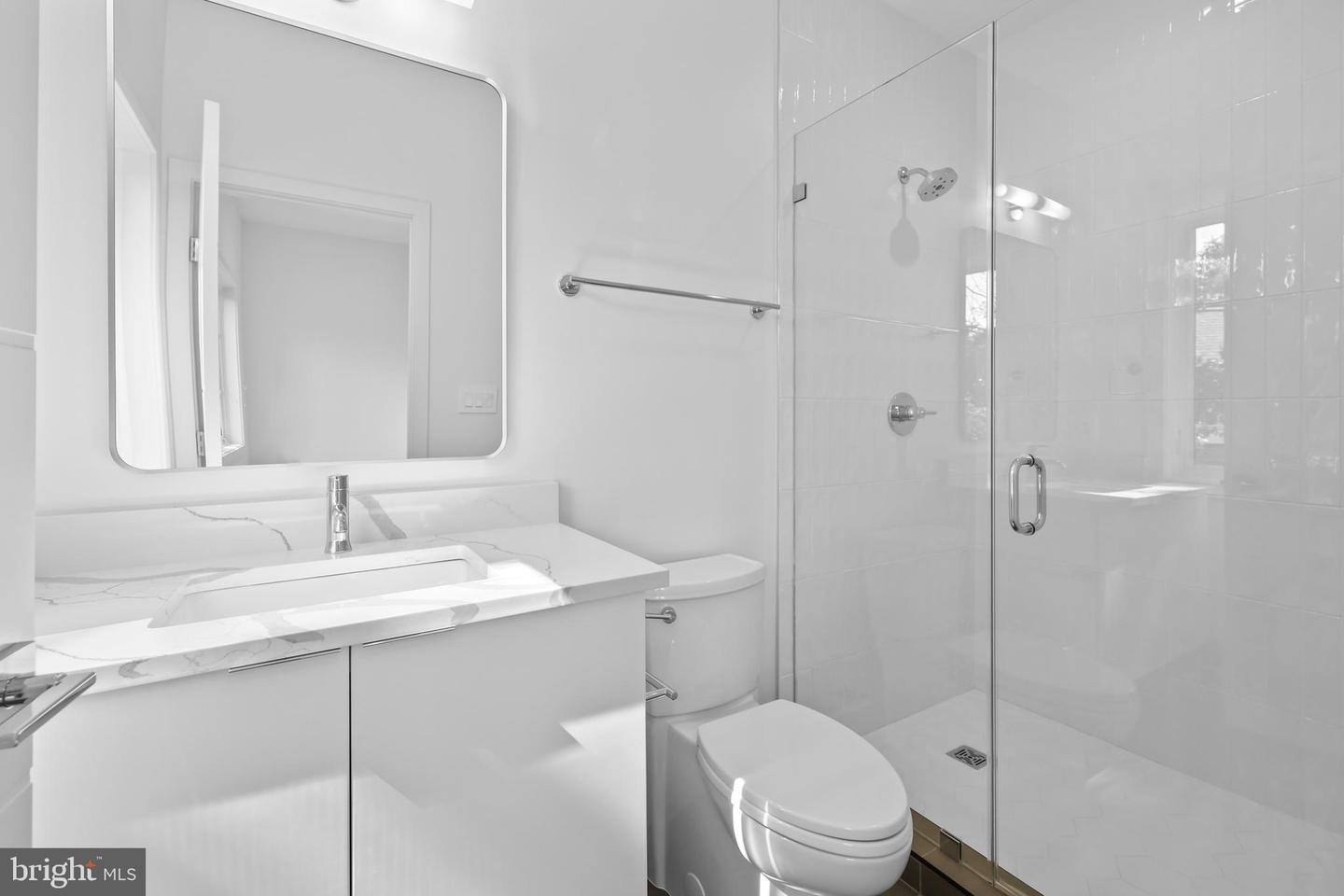 4810 3RD ST N, ARLINGTON, Virginia 22203, 6 Bedrooms Bedrooms, ,5 BathroomsBathrooms,Residential,For sale,4810 3RD ST N,VAAR2054070 MLS # VAAR2054070