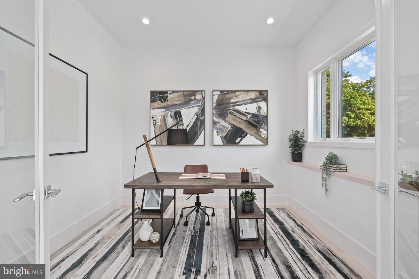 4810 3RD ST N, ARLINGTON, Virginia 22203, 6 Bedrooms Bedrooms, ,5 BathroomsBathrooms,Residential,For sale,4810 3RD ST N,VAAR2054070 MLS # VAAR2054070