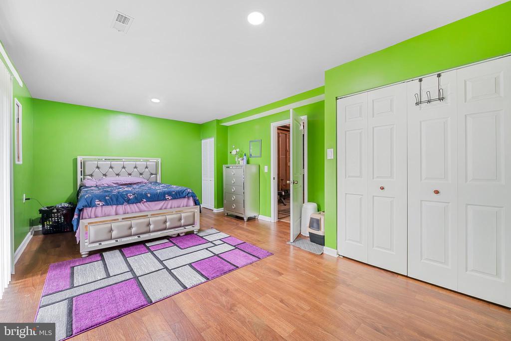 5129 PECAN DR, FREDERICKSBURG, Virginia 22407, 3 Bedrooms Bedrooms, ,2 BathroomsBathrooms,Residential,BREEZEWOOD,5129 PECAN DR,VASP2033308 MLS # VASP2033308
