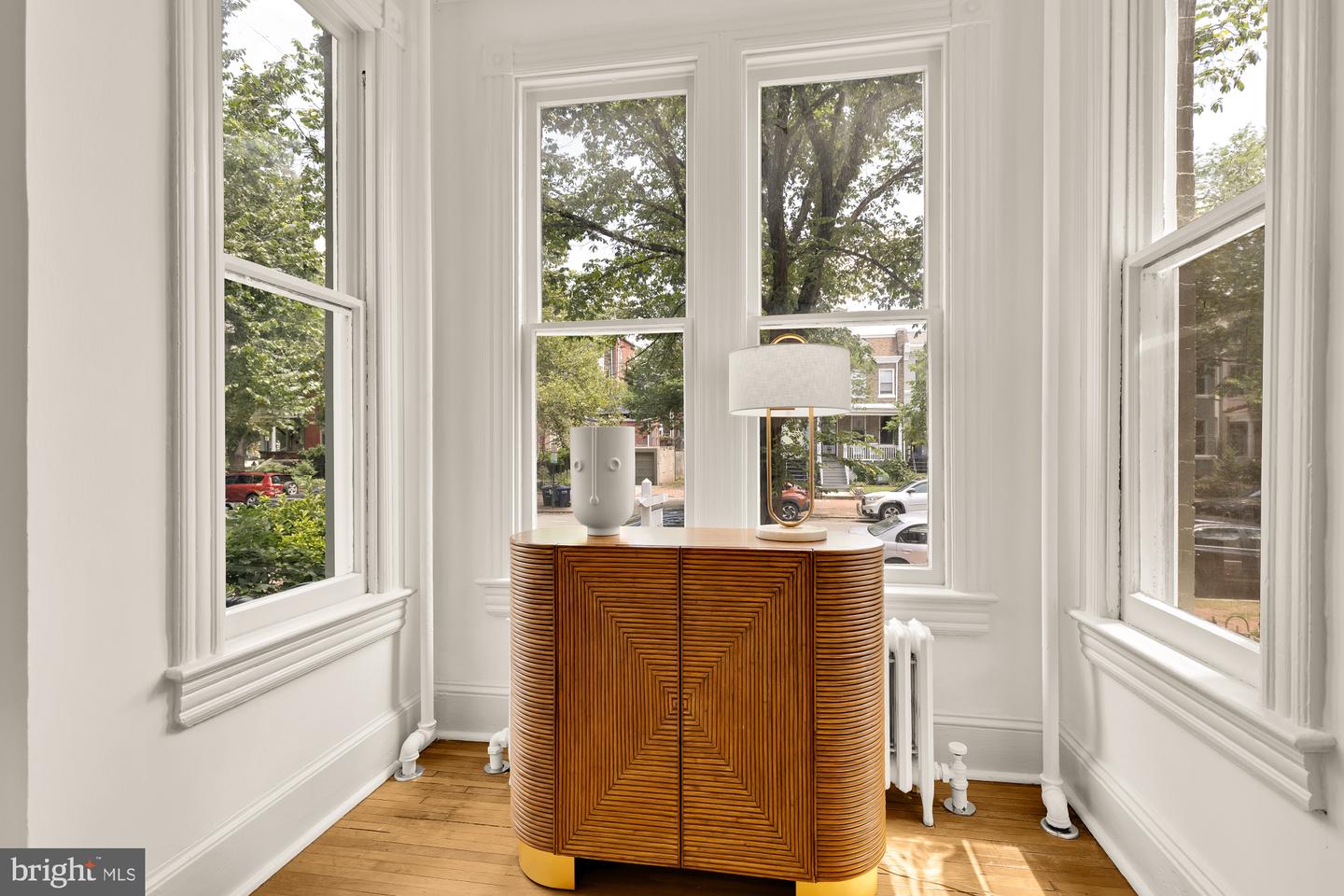 121 KENTUCKY AVE SE, WASHINGTON, District Of Columbia 20003, 3 Bedrooms Bedrooms, ,2 BathroomsBathrooms,Residential,For sale,121 KENTUCKY AVE SE,DCDC2188260 MLS # DCDC2188260