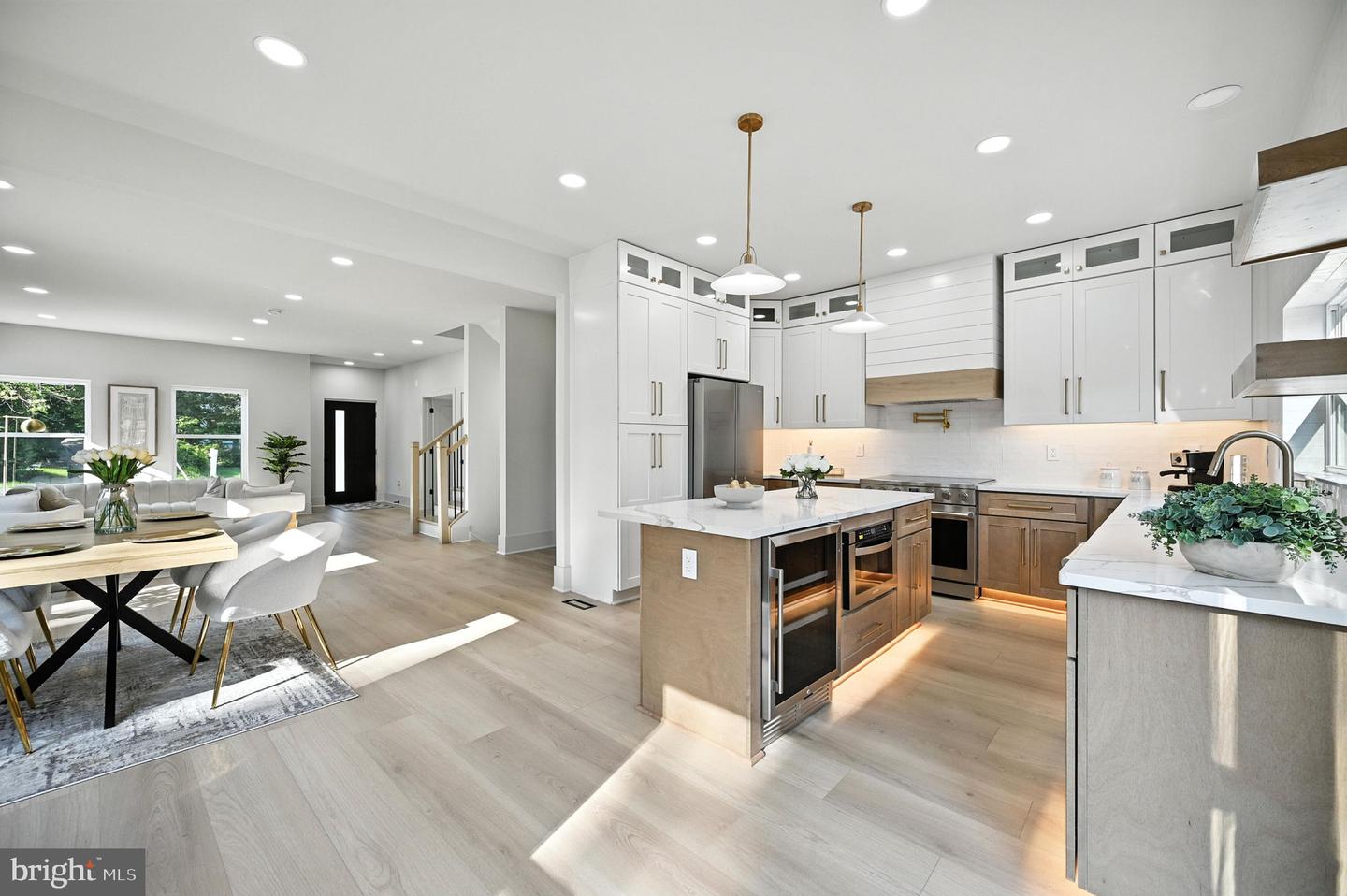2809 MEMORIAL ST, ALEXANDRIA, Virginia 22306, 5 Bedrooms Bedrooms, ,4 BathroomsBathrooms,Residential,For sale,2809 MEMORIAL ST,VAFX2225708 MLS # VAFX2225708