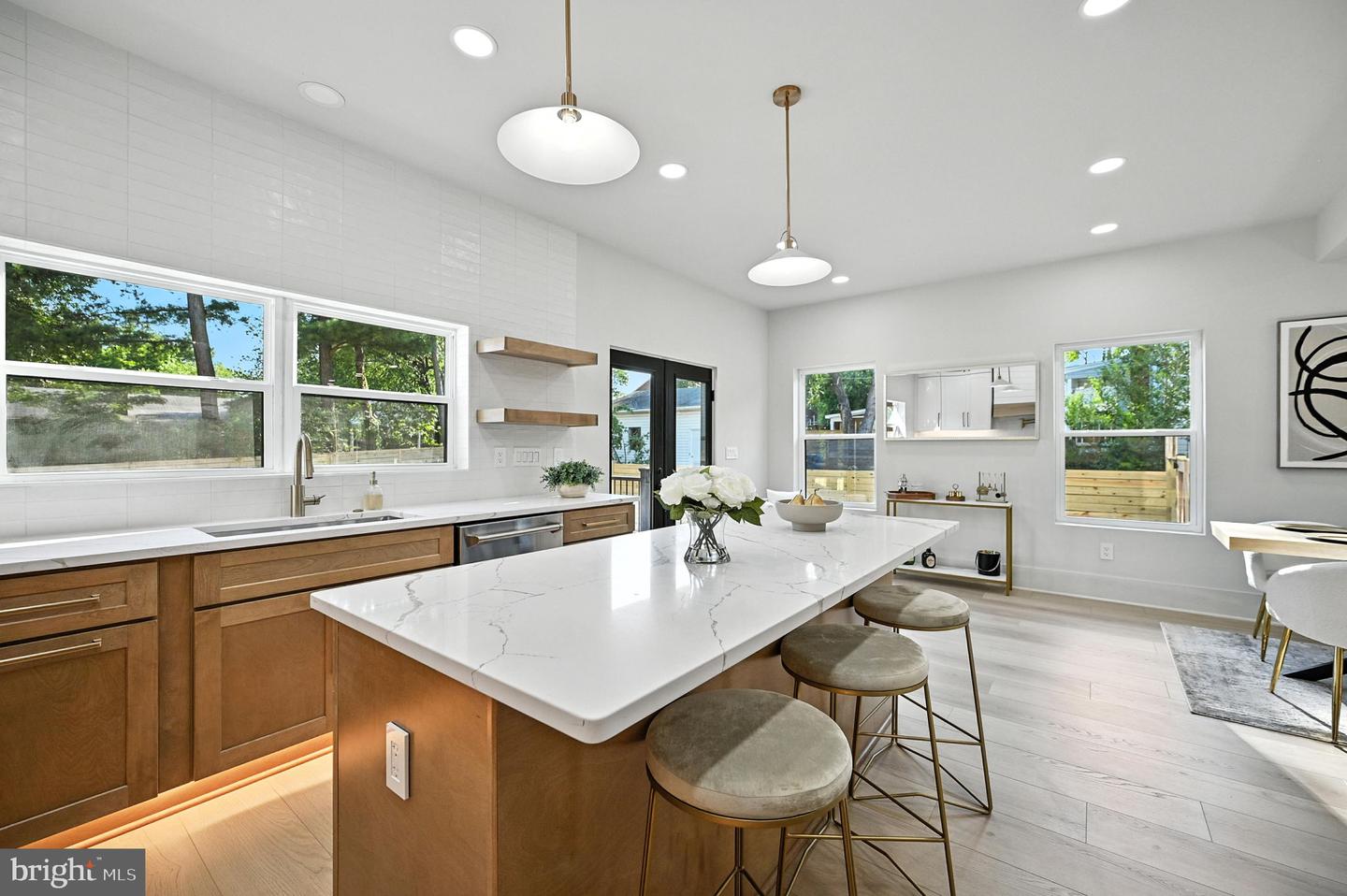 2809 MEMORIAL ST, ALEXANDRIA, Virginia 22306, 5 Bedrooms Bedrooms, ,4 BathroomsBathrooms,Residential,For sale,2809 MEMORIAL ST,VAFX2225708 MLS # VAFX2225708