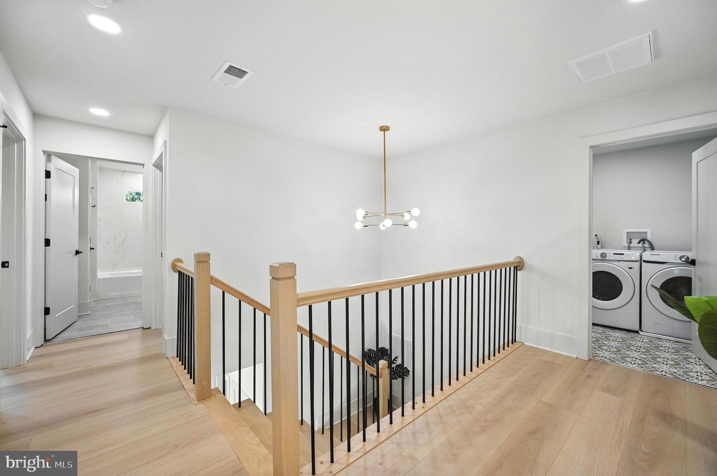2809 MEMORIAL ST, ALEXANDRIA, Virginia 22306, 5 Bedrooms Bedrooms, ,4 BathroomsBathrooms,Residential,For sale,2809 MEMORIAL ST,VAFX2225708 MLS # VAFX2225708