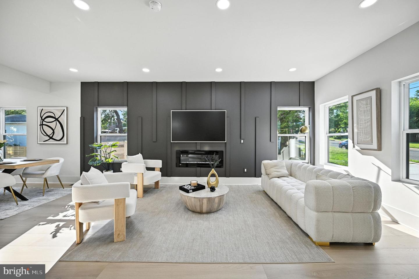 2809 MEMORIAL ST, ALEXANDRIA, Virginia 22306, 5 Bedrooms Bedrooms, ,4 BathroomsBathrooms,Residential,For sale,2809 MEMORIAL ST,VAFX2225708 MLS # VAFX2225708