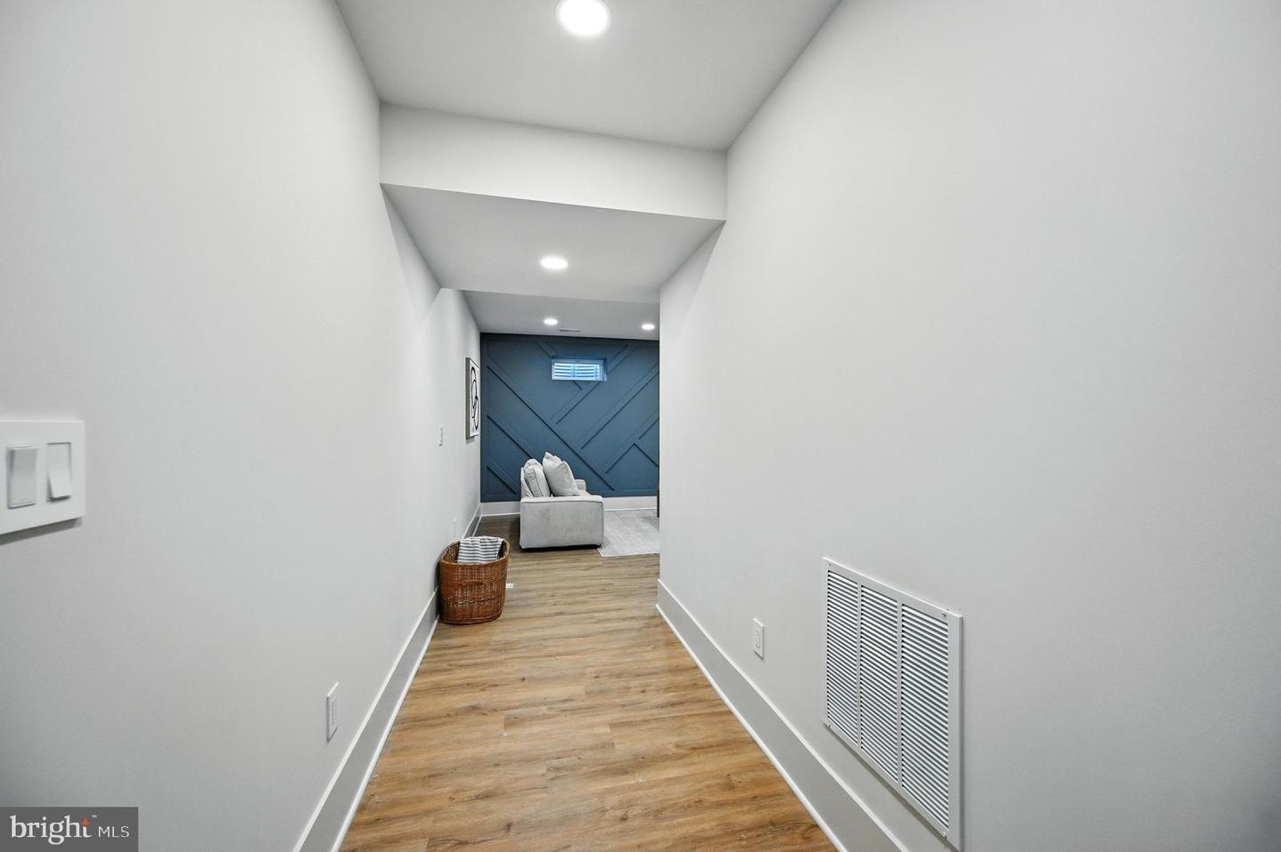 2809 MEMORIAL ST, ALEXANDRIA, Virginia 22306, 5 Bedrooms Bedrooms, ,4 BathroomsBathrooms,Residential,For sale,2809 MEMORIAL ST,VAFX2225708 MLS # VAFX2225708