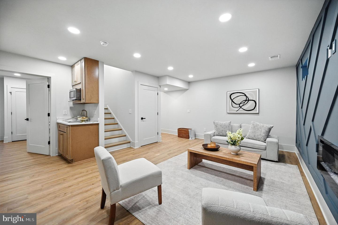 2809 MEMORIAL ST, ALEXANDRIA, Virginia 22306, 5 Bedrooms Bedrooms, ,4 BathroomsBathrooms,Residential,For sale,2809 MEMORIAL ST,VAFX2225708 MLS # VAFX2225708
