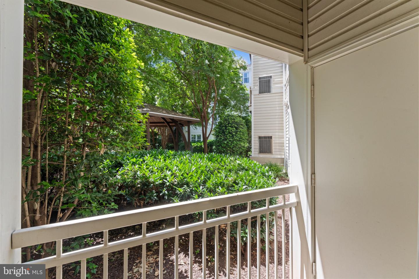9480 VIRGINIA CENTER BLVD #127, VIENNA, Virginia 22181, 2 Bedrooms Bedrooms, ,2 BathroomsBathrooms,Residential,For sale,9480 VIRGINIA CENTER BLVD #127,VAFX2229328 MLS # VAFX2229328