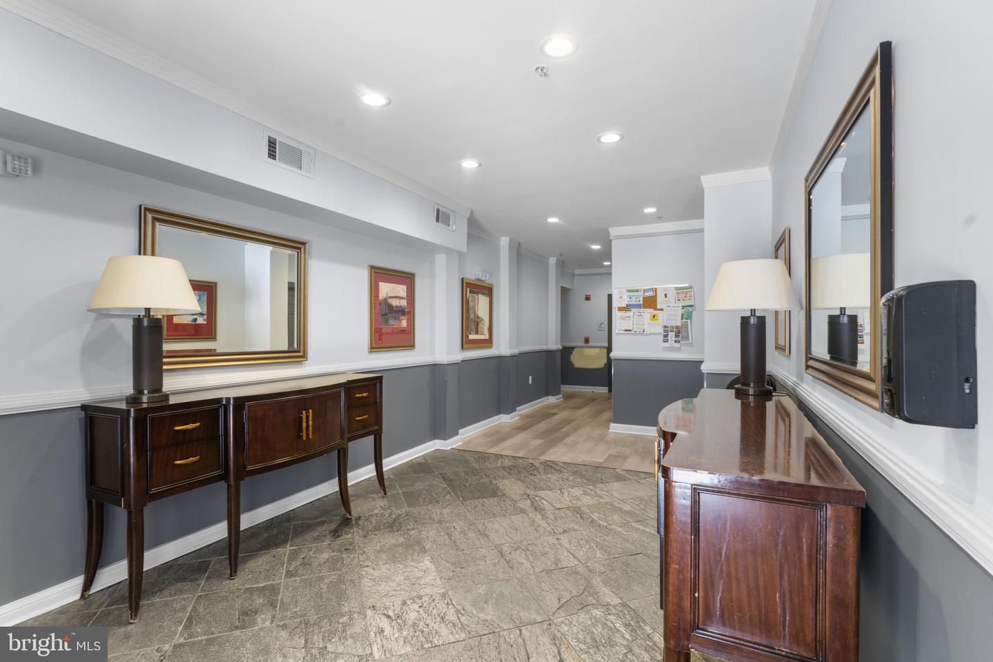 9480 VIRGINIA CENTER BLVD #127, VIENNA, Virginia 22181, 2 Bedrooms Bedrooms, ,2 BathroomsBathrooms,Residential,For sale,9480 VIRGINIA CENTER BLVD #127,VAFX2229328 MLS # VAFX2229328