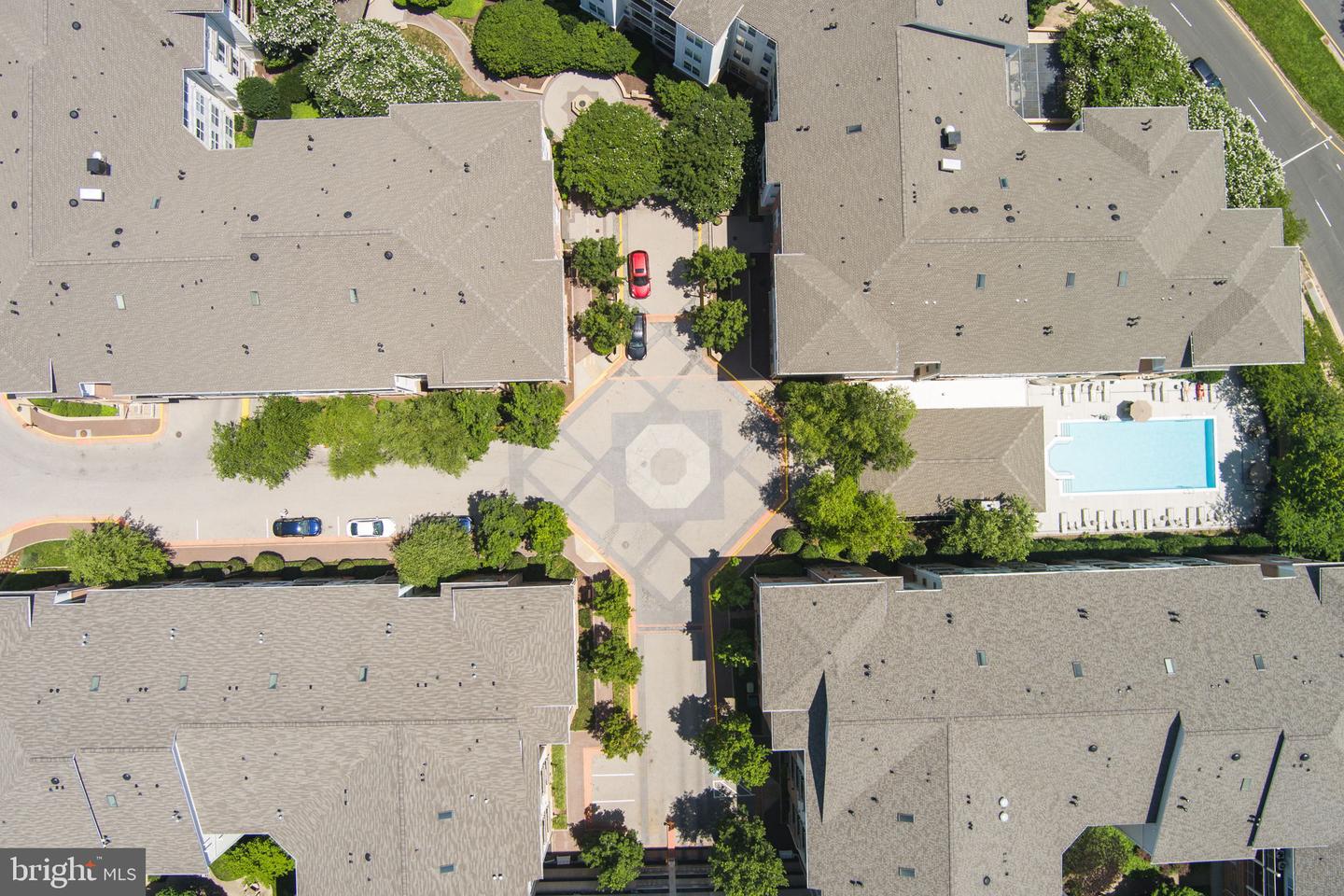 9480 VIRGINIA CENTER BLVD #127, VIENNA, Virginia 22181, 2 Bedrooms Bedrooms, ,2 BathroomsBathrooms,Residential,For sale,9480 VIRGINIA CENTER BLVD #127,VAFX2229328 MLS # VAFX2229328