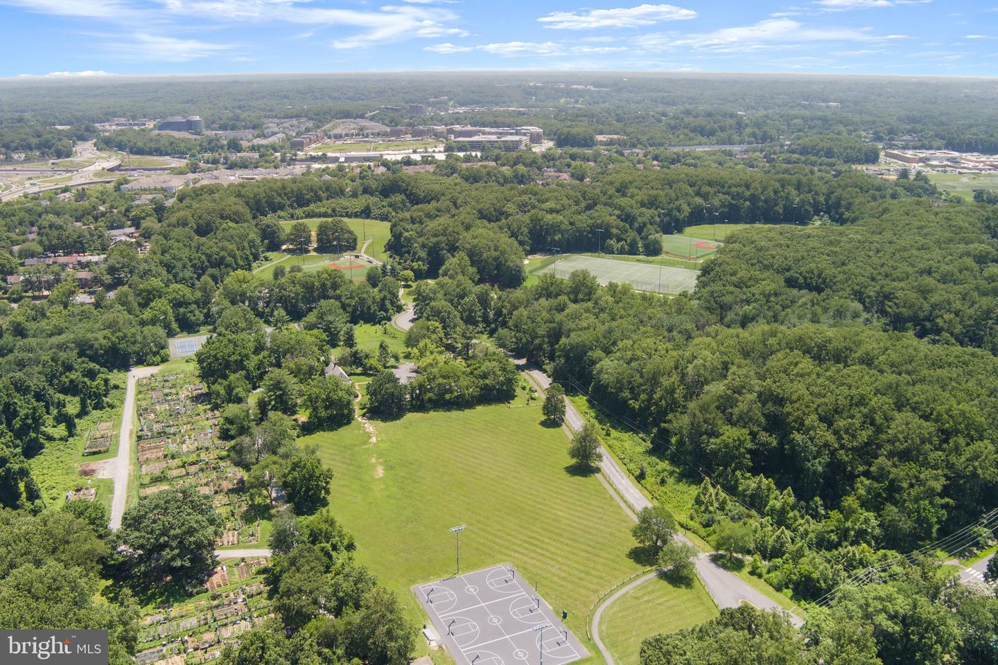9480 VIRGINIA CENTER BLVD #127, VIENNA, Virginia 22181, 2 Bedrooms Bedrooms, ,2 BathroomsBathrooms,Residential,For sale,9480 VIRGINIA CENTER BLVD #127,VAFX2229328 MLS # VAFX2229328