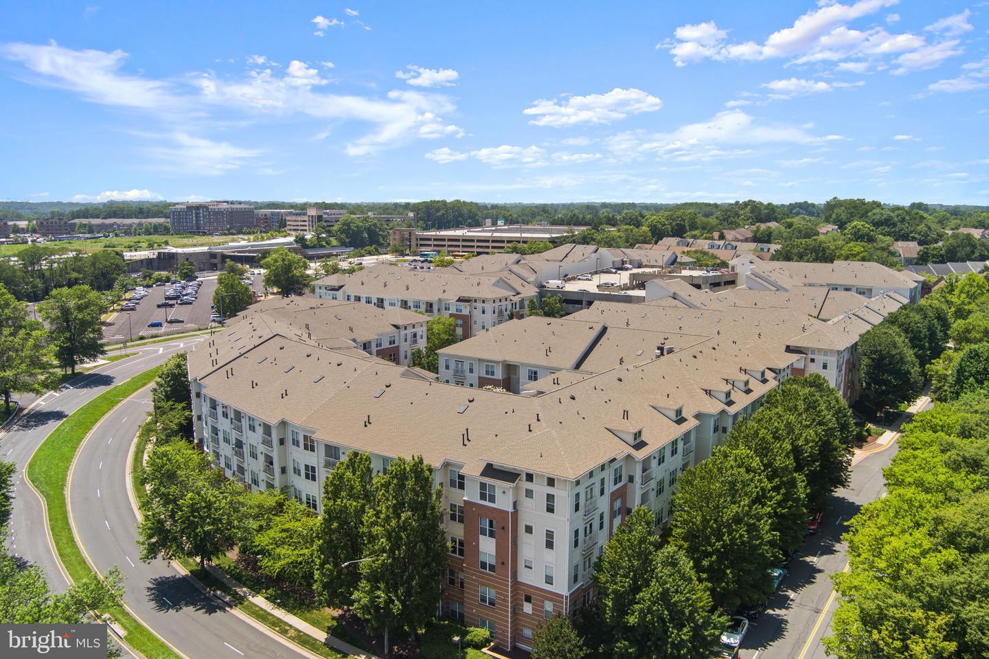 9480 VIRGINIA CENTER BLVD #127, VIENNA, Virginia 22181, 2 Bedrooms Bedrooms, ,2 BathroomsBathrooms,Residential,For sale,9480 VIRGINIA CENTER BLVD #127,VAFX2229328 MLS # VAFX2229328