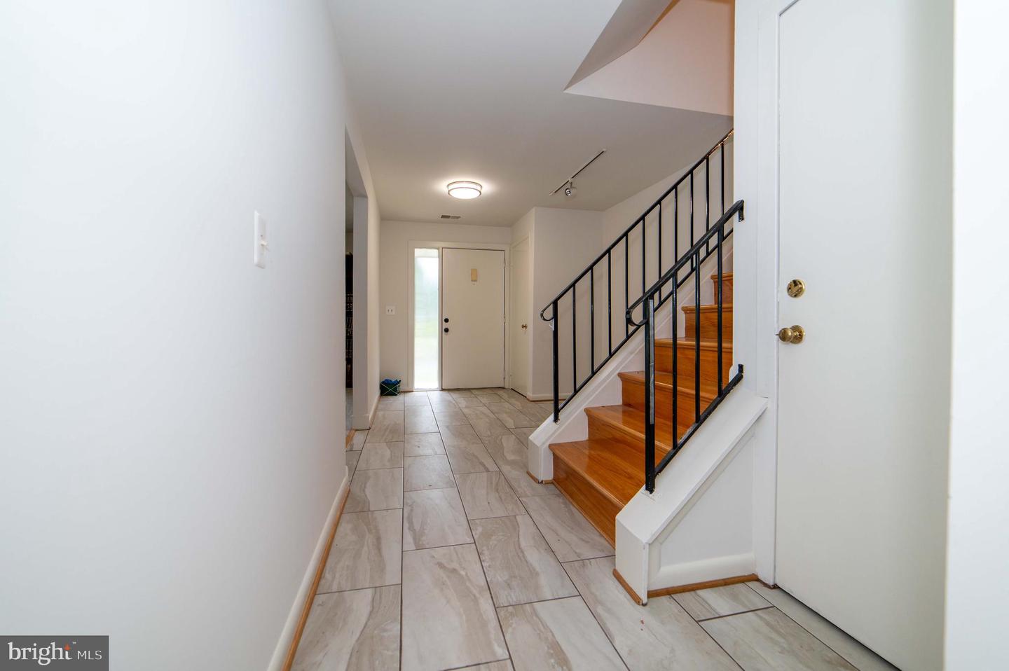 7814 WENDY RIDGE LN, ANNANDALE, Virginia 22003, 4 Bedrooms Bedrooms, ,3 BathroomsBathrooms,Residential,For sale,7814 WENDY RIDGE LN,VAFX2229404 MLS # VAFX2229404