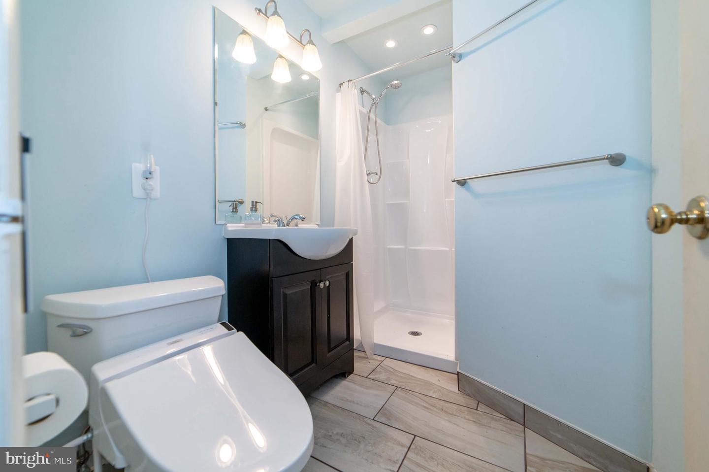 7814 WENDY RIDGE LN, ANNANDALE, Virginia 22003, 4 Bedrooms Bedrooms, ,3 BathroomsBathrooms,Residential,For sale,7814 WENDY RIDGE LN,VAFX2229404 MLS # VAFX2229404