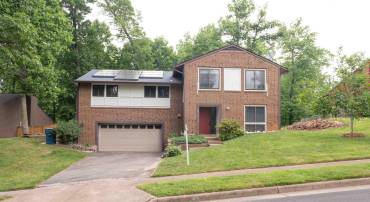 7814 WENDY RIDGE LN, ANNANDALE, Virginia 22003, 4 Bedrooms Bedrooms, ,3 BathroomsBathrooms,Residential,For sale,7814 WENDY RIDGE LN,VAFX2229404 MLS # VAFX2229404