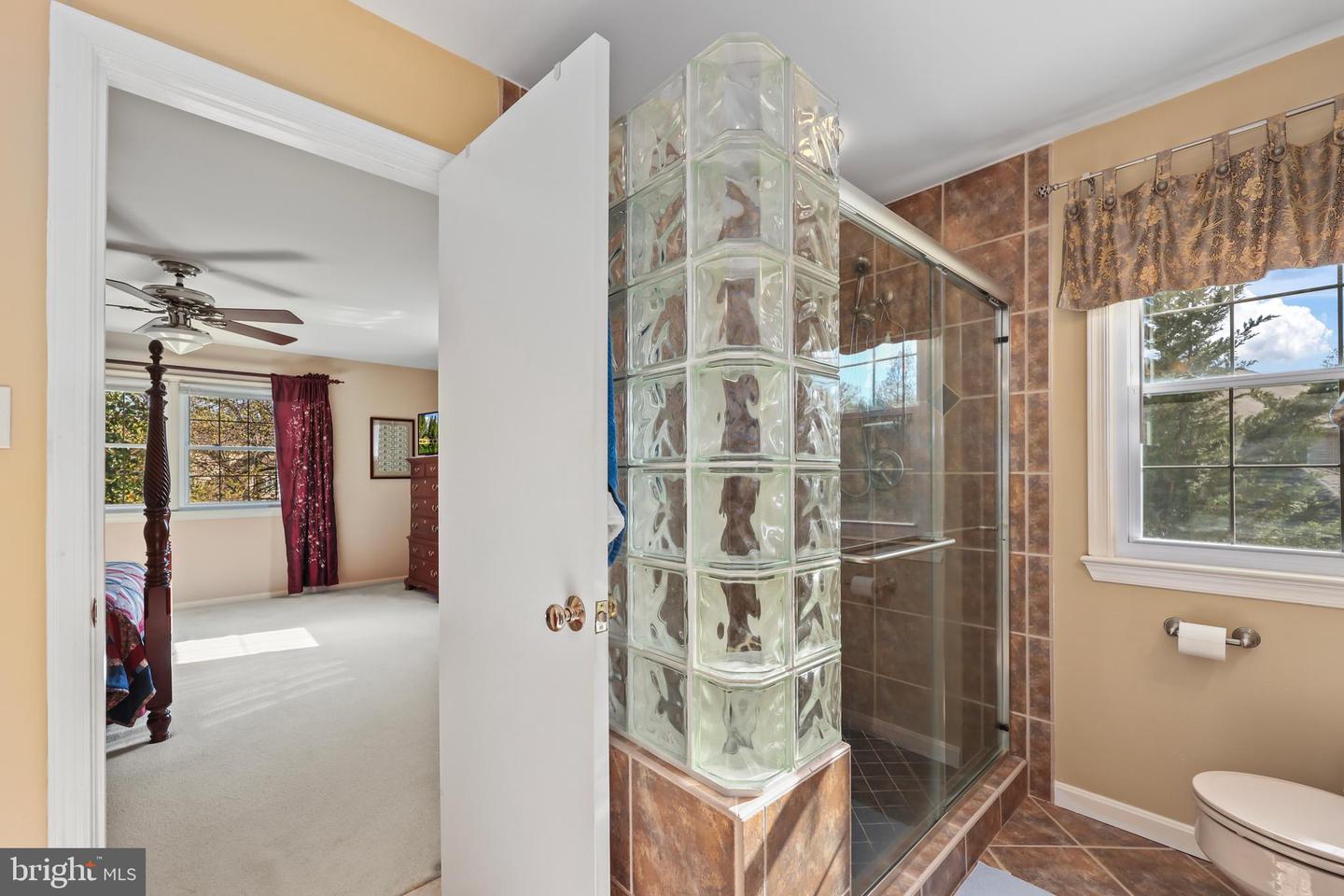 12801 OXON RD, HERNDON, Virginia 20171, 5 Bedrooms Bedrooms, ,3 BathroomsBathrooms,Residential,For sale,12801 OXON RD,VAFX2230738 MLS # VAFX2230738