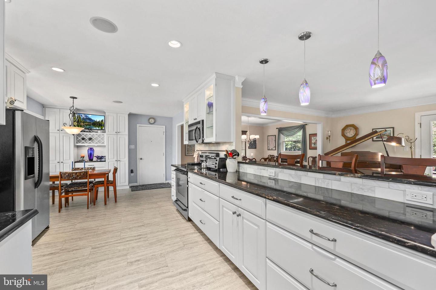 12801 OXON RD, HERNDON, Virginia 20171, 5 Bedrooms Bedrooms, ,3 BathroomsBathrooms,Residential,For sale,12801 OXON RD,VAFX2230738 MLS # VAFX2230738