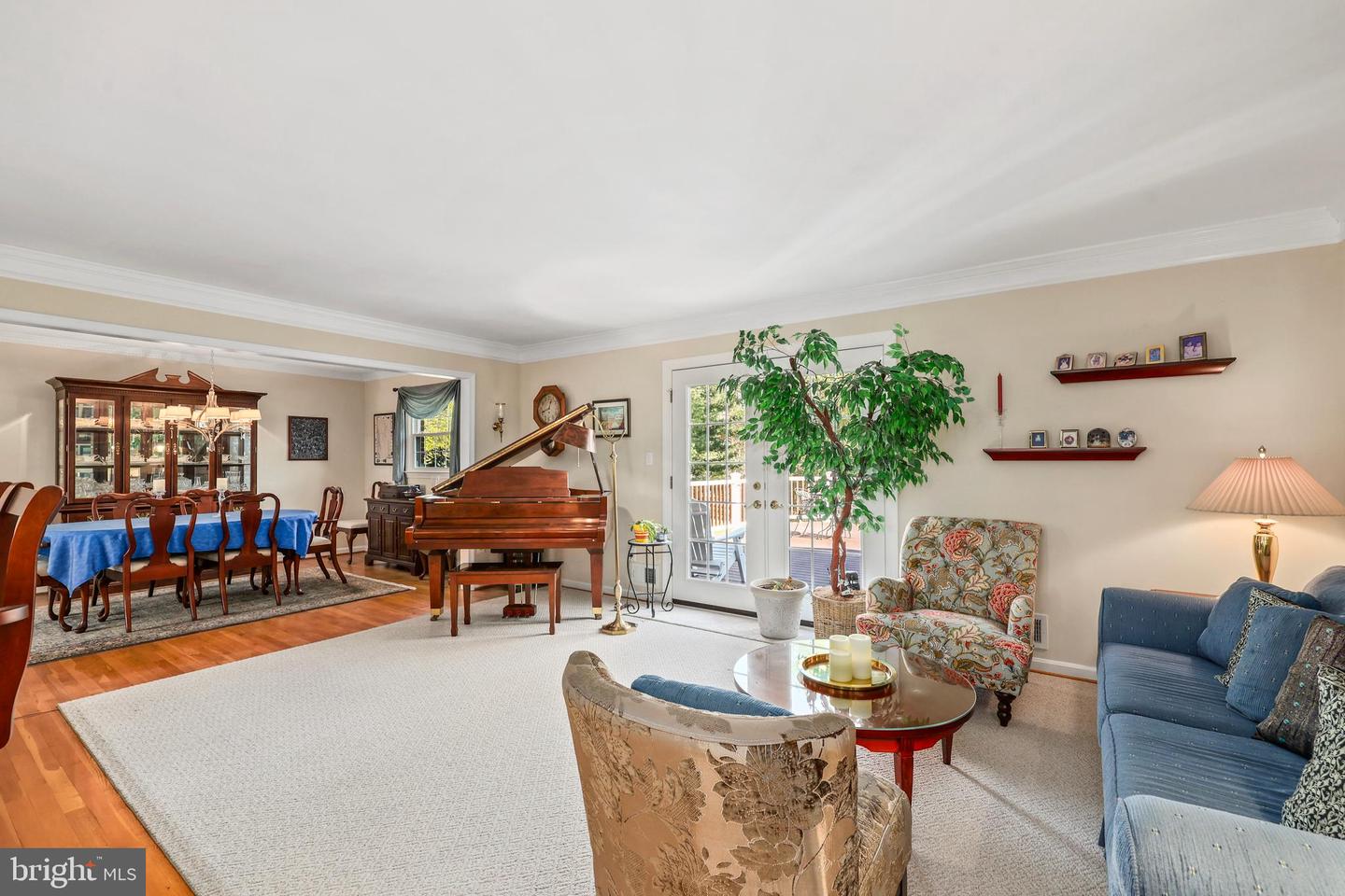 12801 OXON RD, HERNDON, Virginia 20171, 5 Bedrooms Bedrooms, ,3 BathroomsBathrooms,Residential,For sale,12801 OXON RD,VAFX2230738 MLS # VAFX2230738