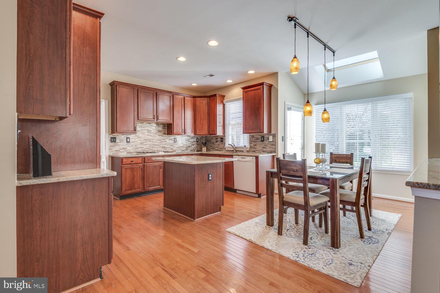 10857 HUNTER GATE WAY, RESTON, Virginia 20194, 4 Bedrooms Bedrooms, ,3 BathroomsBathrooms,Residential,For sale,10857 HUNTER GATE WAY,VAFX2231234 MLS # VAFX2231234