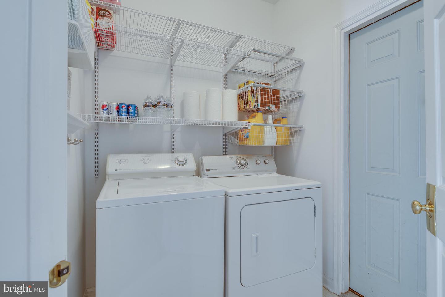 10857 HUNTER GATE WAY, RESTON, Virginia 20194, 4 Bedrooms Bedrooms, ,3 BathroomsBathrooms,Residential,For sale,10857 HUNTER GATE WAY,VAFX2231234 MLS # VAFX2231234