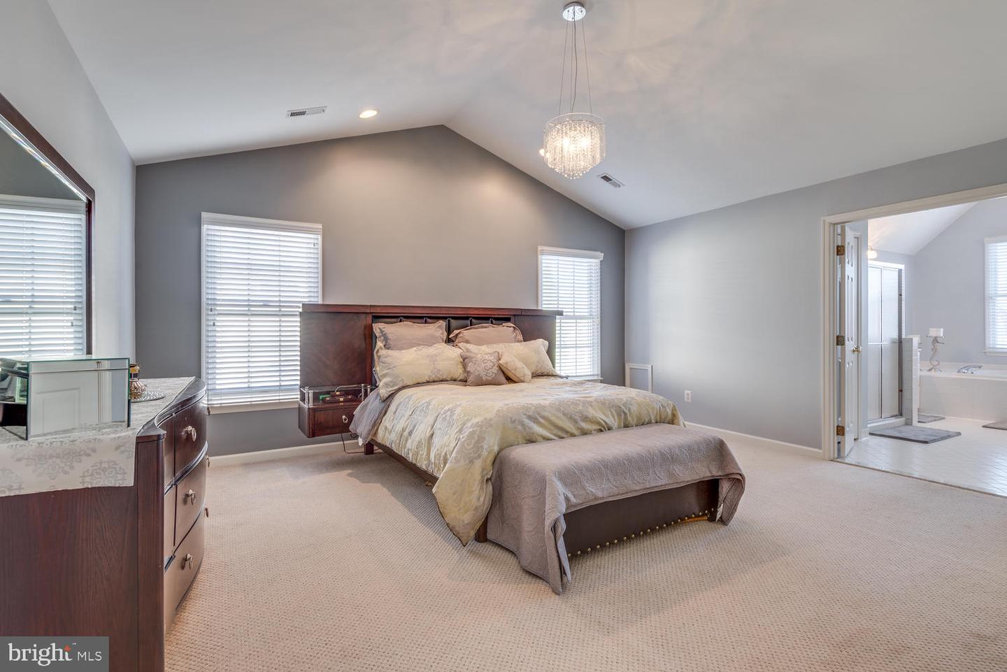 10857 HUNTER GATE WAY, RESTON, Virginia 20194, 4 Bedrooms Bedrooms, ,3 BathroomsBathrooms,Residential,For sale,10857 HUNTER GATE WAY,VAFX2231234 MLS # VAFX2231234