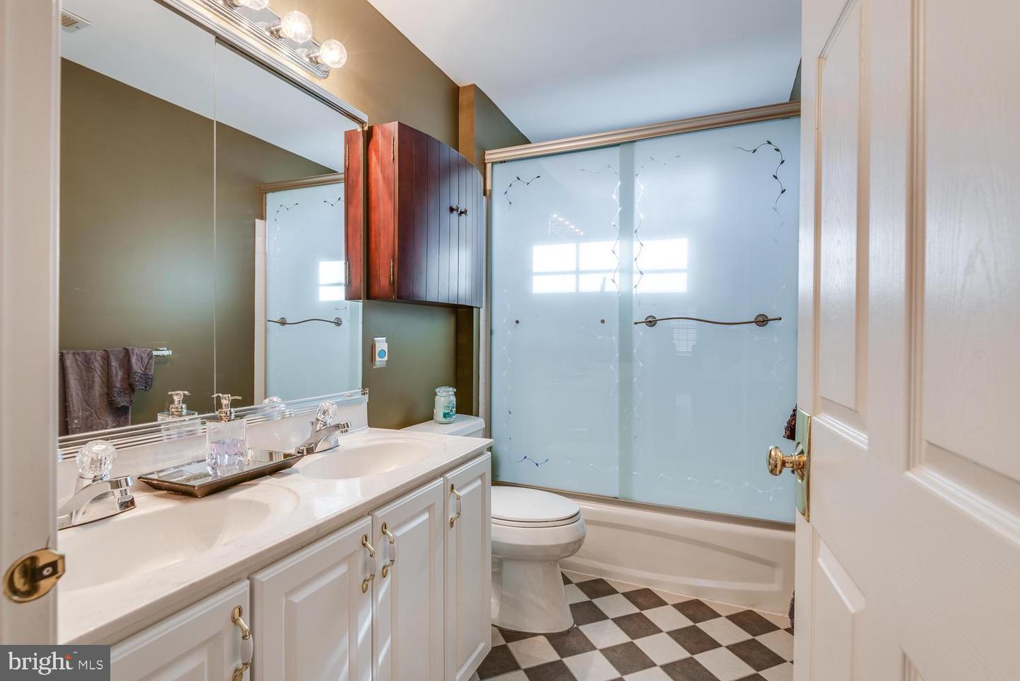 10857 HUNTER GATE WAY, RESTON, Virginia 20194, 4 Bedrooms Bedrooms, ,3 BathroomsBathrooms,Residential,For sale,10857 HUNTER GATE WAY,VAFX2231234 MLS # VAFX2231234