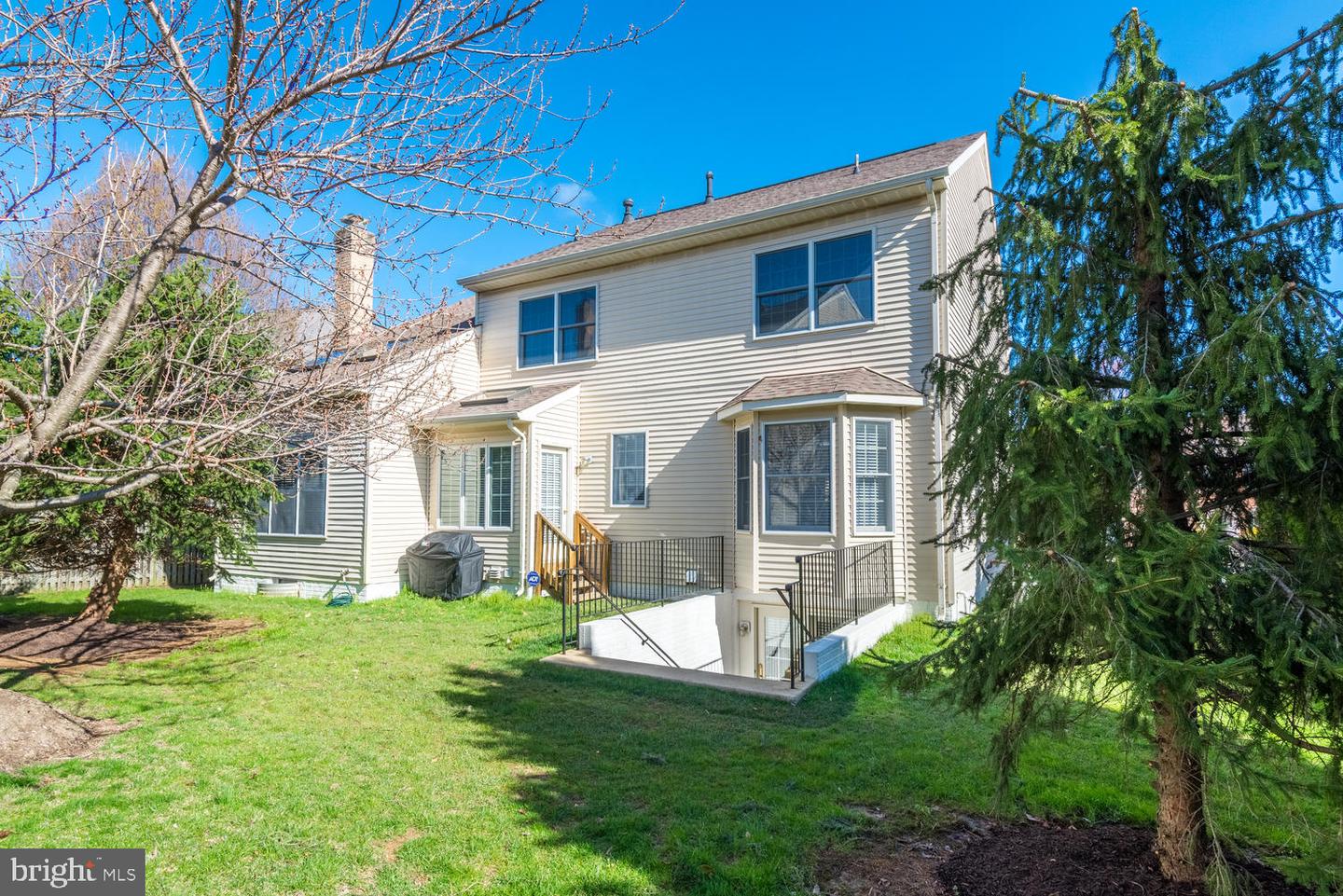 10857 HUNTER GATE WAY, RESTON, Virginia 20194, 4 Bedrooms Bedrooms, ,3 BathroomsBathrooms,Residential,For sale,10857 HUNTER GATE WAY,VAFX2231234 MLS # VAFX2231234