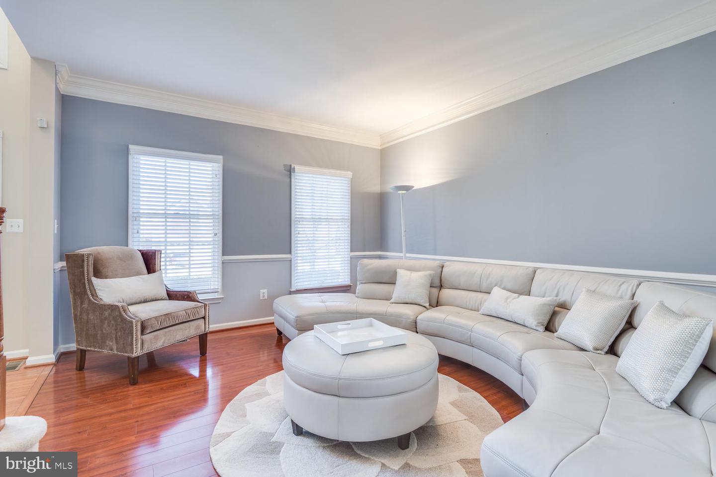 10857 HUNTER GATE WAY, RESTON, Virginia 20194, 4 Bedrooms Bedrooms, ,3 BathroomsBathrooms,Residential,For sale,10857 HUNTER GATE WAY,VAFX2231234 MLS # VAFX2231234