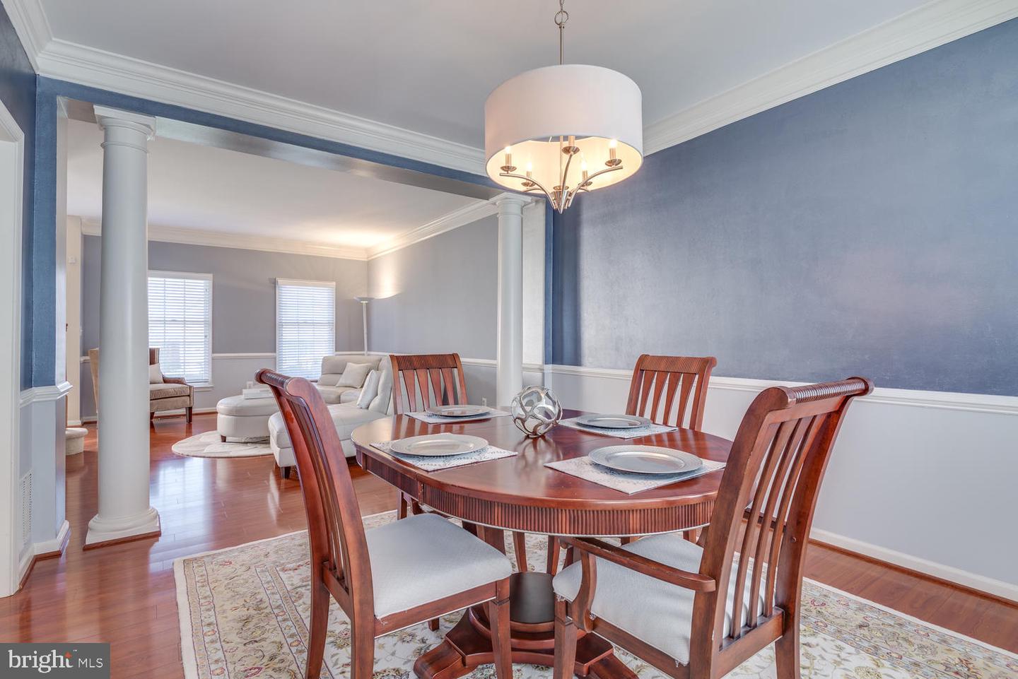 10857 HUNTER GATE WAY, RESTON, Virginia 20194, 4 Bedrooms Bedrooms, ,3 BathroomsBathrooms,Residential,For sale,10857 HUNTER GATE WAY,VAFX2231234 MLS # VAFX2231234