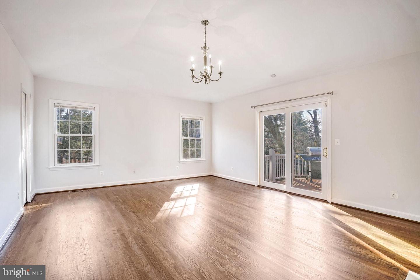 4224 VAN NESS ST NW, WASHINGTON, District Of Columbia 20016, 7 Bedrooms Bedrooms, ,6 BathroomsBathrooms,Residential,For sale,4224 VAN NESS ST NW,DCDC2193544 MLS # DCDC2193544