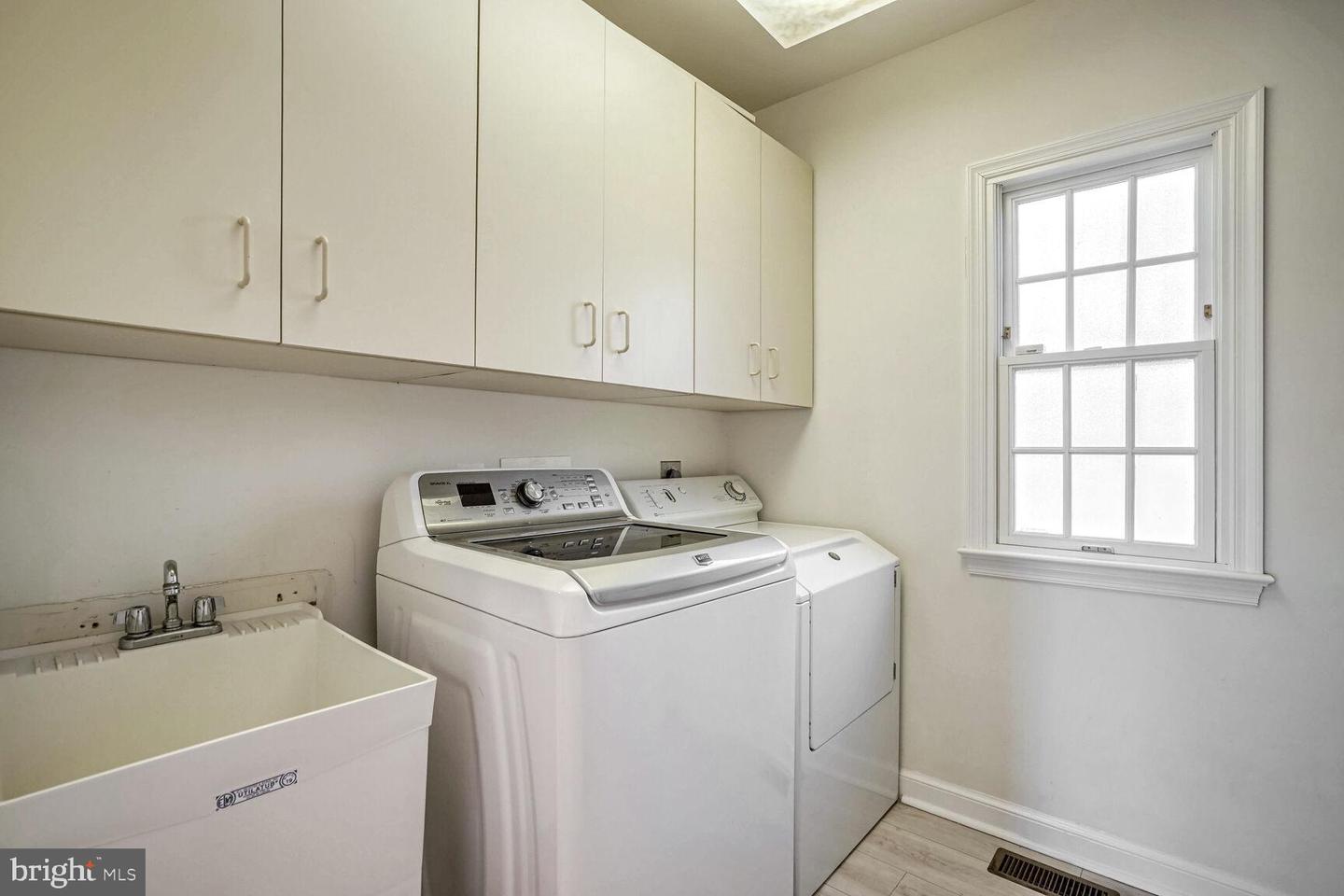 4224 VAN NESS ST NW, WASHINGTON, District Of Columbia 20016, 7 Bedrooms Bedrooms, ,6 BathroomsBathrooms,Residential,For sale,4224 VAN NESS ST NW,DCDC2193544 MLS # DCDC2193544