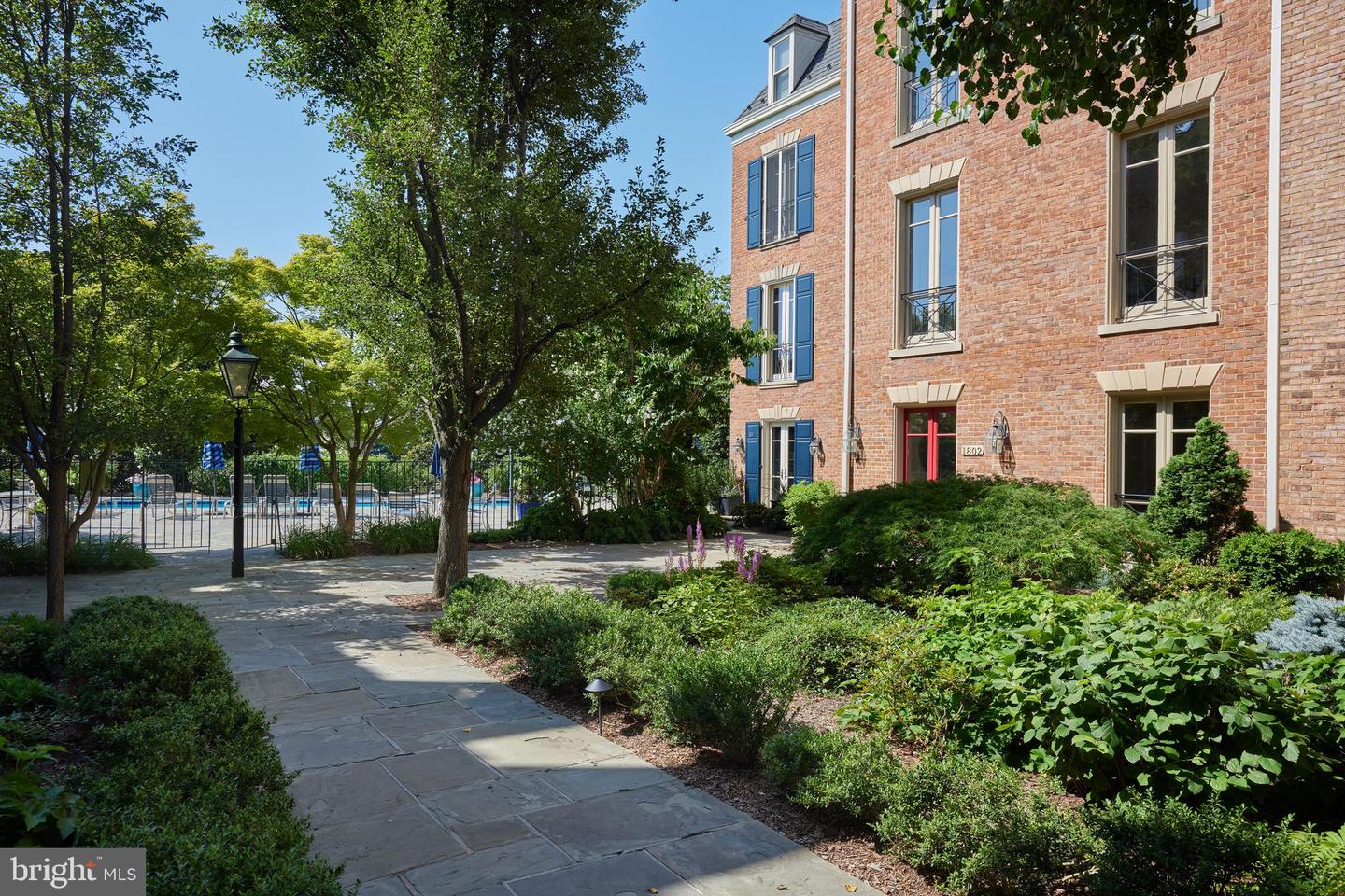 1802 KALORAMA SQ NW #16, WASHINGTON, District Of Columbia 20008, 4 Bedrooms Bedrooms, ,4 BathroomsBathrooms,Residential,For sale,1802 KALORAMA SQ NW #16,DCDC2193616 MLS # DCDC2193616