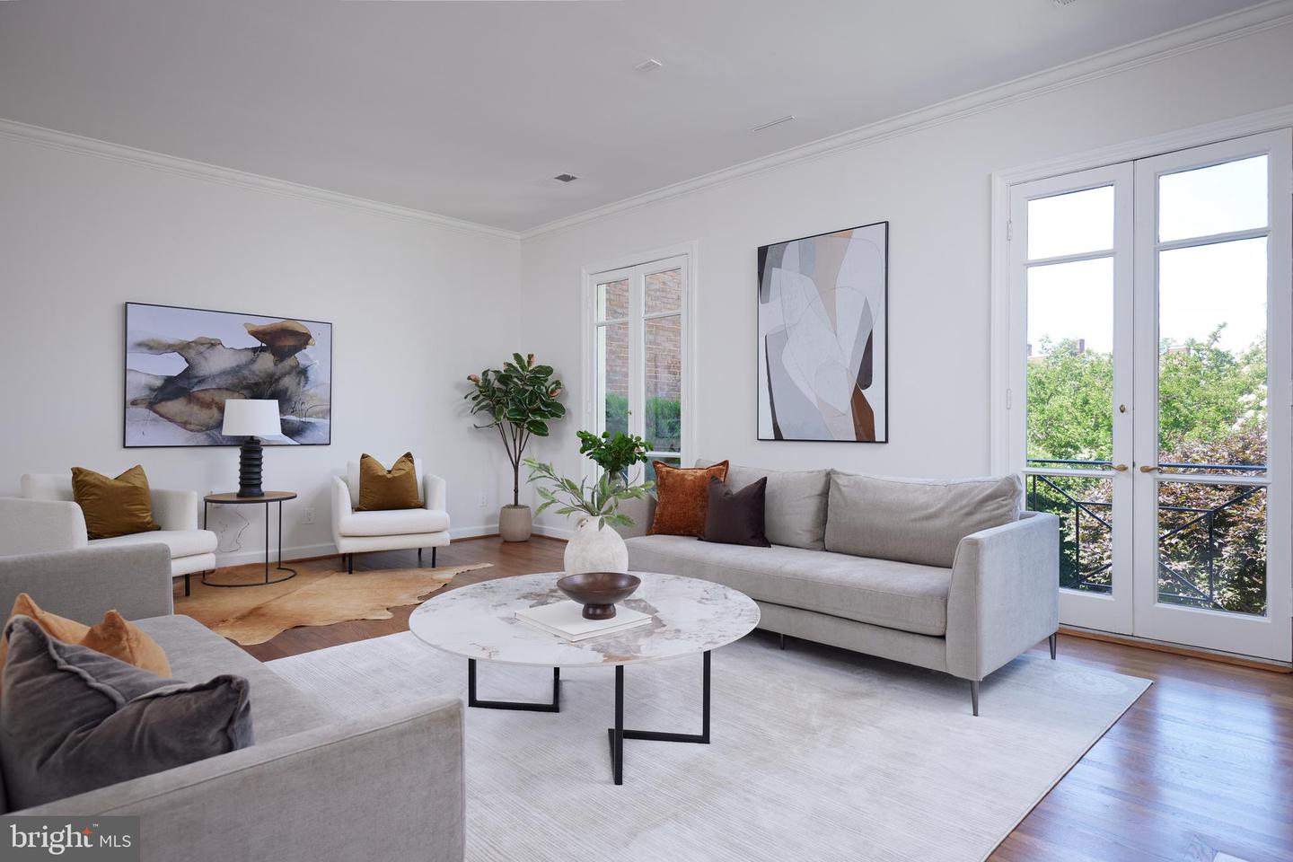 1802 KALORAMA SQ NW #16, WASHINGTON, District Of Columbia 20008, 4 Bedrooms Bedrooms, ,4 BathroomsBathrooms,Residential,For sale,1802 KALORAMA SQ NW #16,DCDC2193616 MLS # DCDC2193616