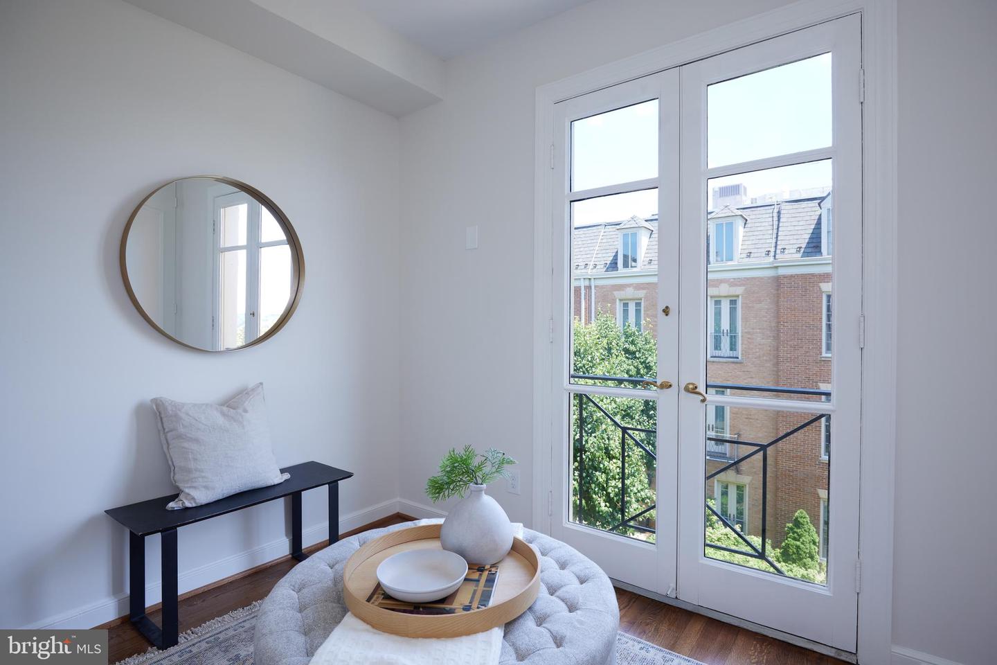 1802 KALORAMA SQ NW #16, WASHINGTON, District Of Columbia 20008, 4 Bedrooms Bedrooms, ,4 BathroomsBathrooms,Residential,For sale,1802 KALORAMA SQ NW #16,DCDC2193616 MLS # DCDC2193616