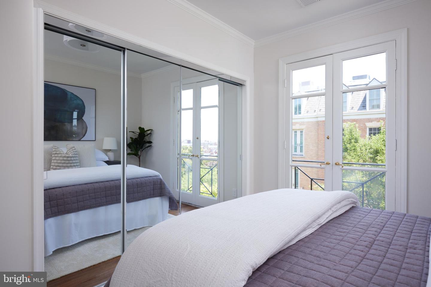 1802 KALORAMA SQ NW #16, WASHINGTON, District Of Columbia 20008, 4 Bedrooms Bedrooms, ,4 BathroomsBathrooms,Residential,For sale,1802 KALORAMA SQ NW #16,DCDC2193616 MLS # DCDC2193616