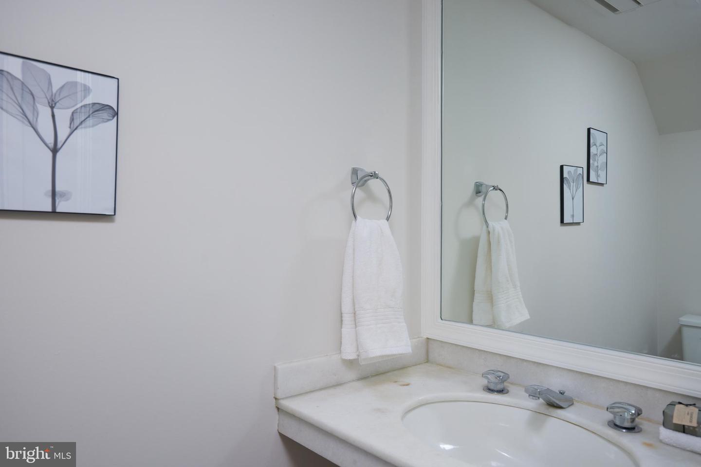 1802 KALORAMA SQ NW #16, WASHINGTON, District Of Columbia 20008, 4 Bedrooms Bedrooms, ,4 BathroomsBathrooms,Residential,For sale,1802 KALORAMA SQ NW #16,DCDC2193616 MLS # DCDC2193616