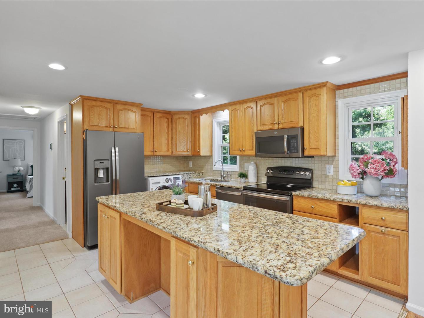 6224 THORNWOOD DR, ALEXANDRIA, Virginia 22310, 5 Bedrooms Bedrooms, ,3 BathroomsBathrooms,Residential,For sale,6224 THORNWOOD DR,VAFX2233566 MLS # VAFX2233566