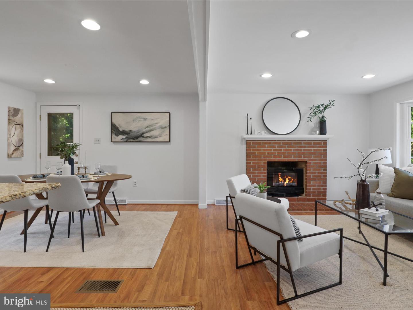 6224 THORNWOOD DR, ALEXANDRIA, Virginia 22310, 5 Bedrooms Bedrooms, ,3 BathroomsBathrooms,Residential,For sale,6224 THORNWOOD DR,VAFX2233566 MLS # VAFX2233566